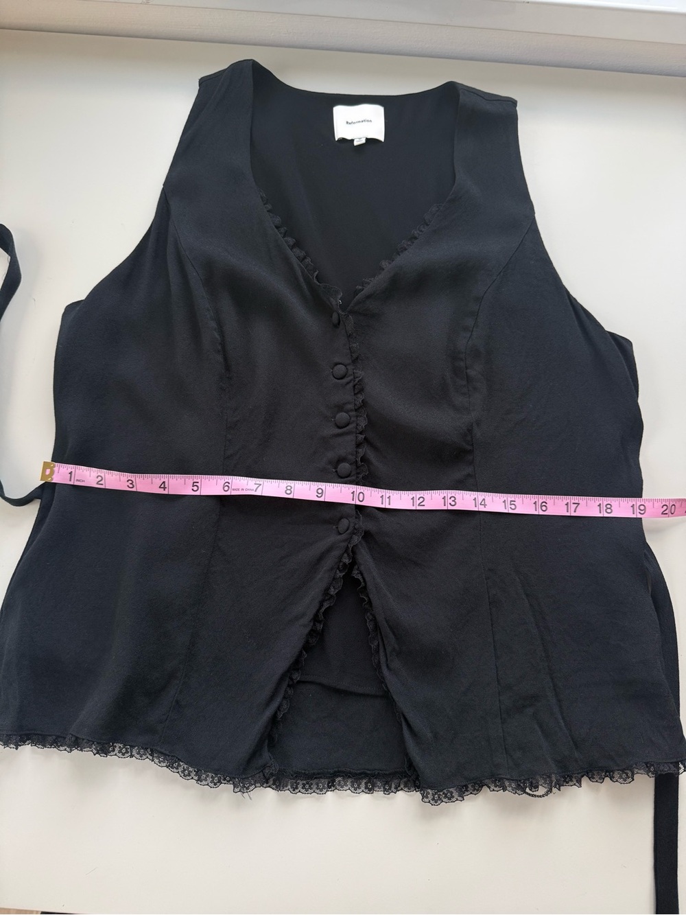 Reformation Skylar Lace Top Black Noir 16 - Picture 9 of 14